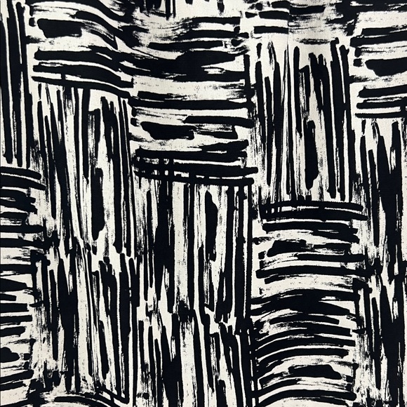 NWOT‎ Kasper Black and White Abstract Pleated Sleeveless Blouse Size Medium - Picture 6 of 10